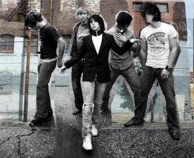 Family Force 5 pictures