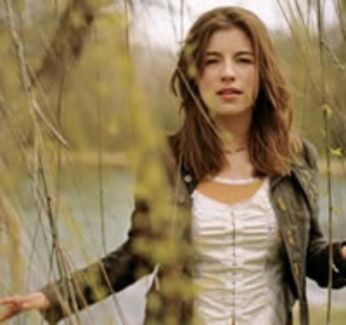 Bethany Dillon pictures