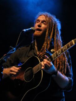 Newton Faulkner pictures
