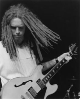 Newton Faulkner pictures