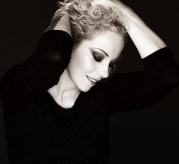 Anneke van Giersbergen pictures