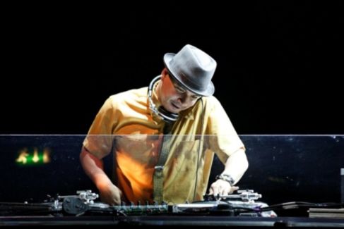 Mix Master Mike pictures