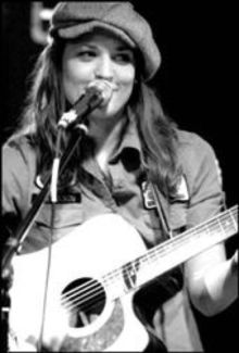 Amber Rubarth pictures
