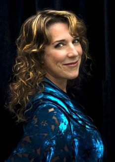 Beth Nielsen Chapman pictures