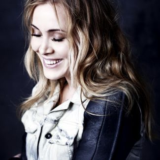 Anouk pictures