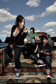Girl in a Coma pictures