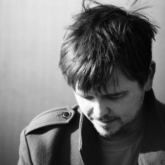 Simon Scott pictures