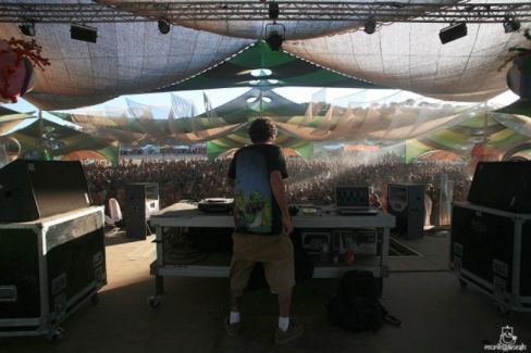 Burn in Noise pictures