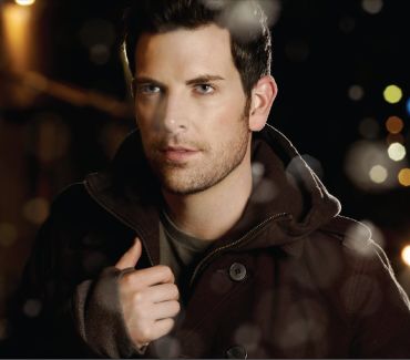 Chris Mann pictures