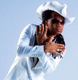 Carlinhos Brown pictures