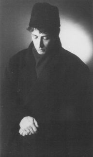 Al Gromer Khan pictures