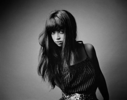 Aura Dione pictures