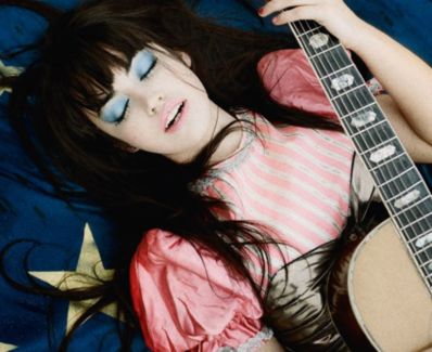 Aura Dione pictures
