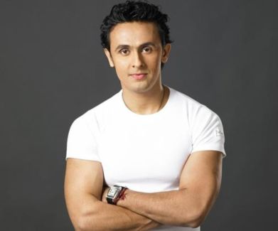 Sonu Nigam pictures