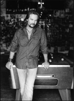 Travis Tritt pictures