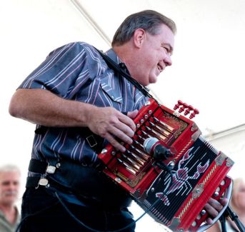 Bruce Daigrepont pictures