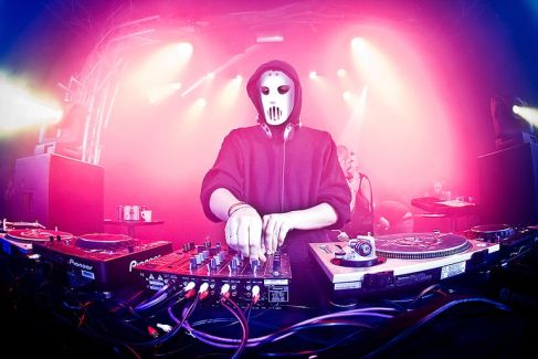 Angerfist pictures