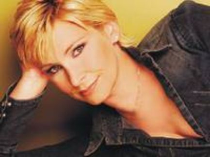 Claudia Jung pictures
