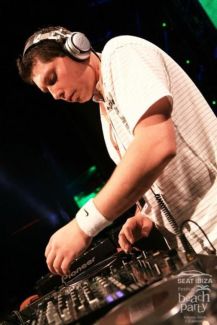 Adam Nickey pictures