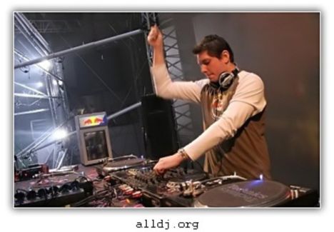 Adam Nickey pictures