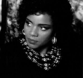 Gloria Gaynor pictures