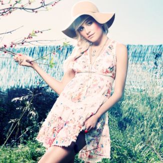 Pixie Lott pictures