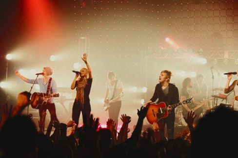 Elevation Worship pictures