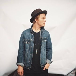 Aaron Gillespie pictures