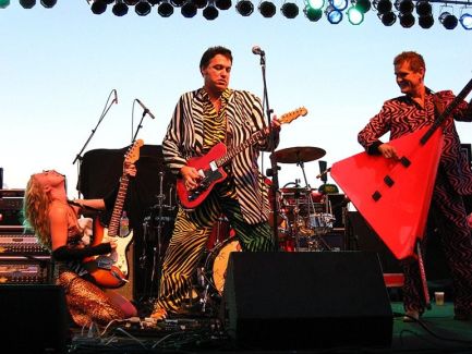 Red Elvises pictures