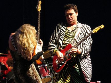 Red Elvises pictures