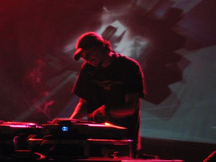 Amon Tobin pictures