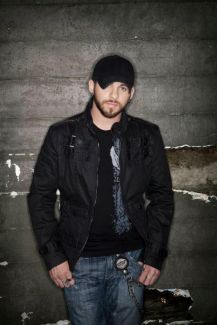 Brantley Gilbert pictures