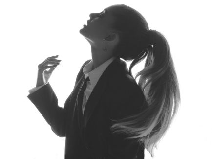 Ariana Grande Artist Profile e Music