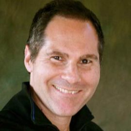 Marc Vahanian Headshot