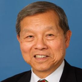 Yukon Huang Headshot