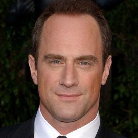 Christopher meloni harold and kumar something Christopher meloni harold and kumar consider
