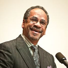 Tim Reid Headshot