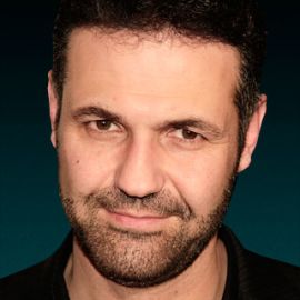 Khaled Hosseini Headshot