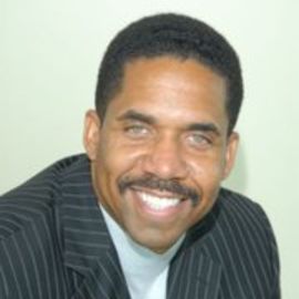 Daniel Grissom Headshot