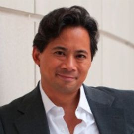 Dr. William Li Headshot