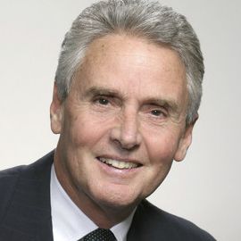 Gaston Caperton Headshot