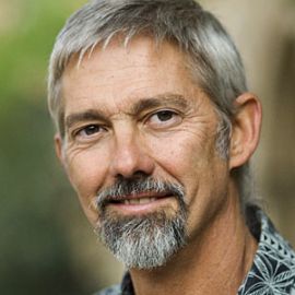 Stephen Palumbi Headshot