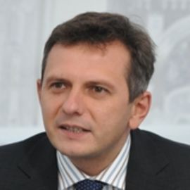 Oleg Ustenko Headshot