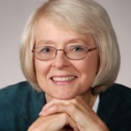 Mary Lloyd Headshot