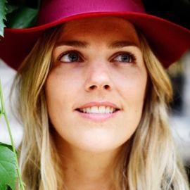 Marie Courroy Headshot