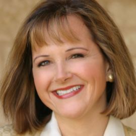 Lorri Allen Headshot
