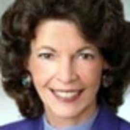 Linda Bailey Headshot
