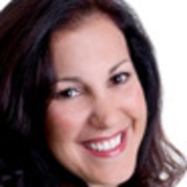 Lisa Montanaro Headshot