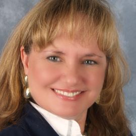 Debbie Wood Headshot