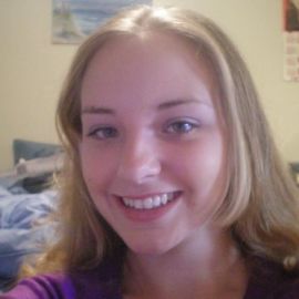 Elyse Doerflinger Headshot